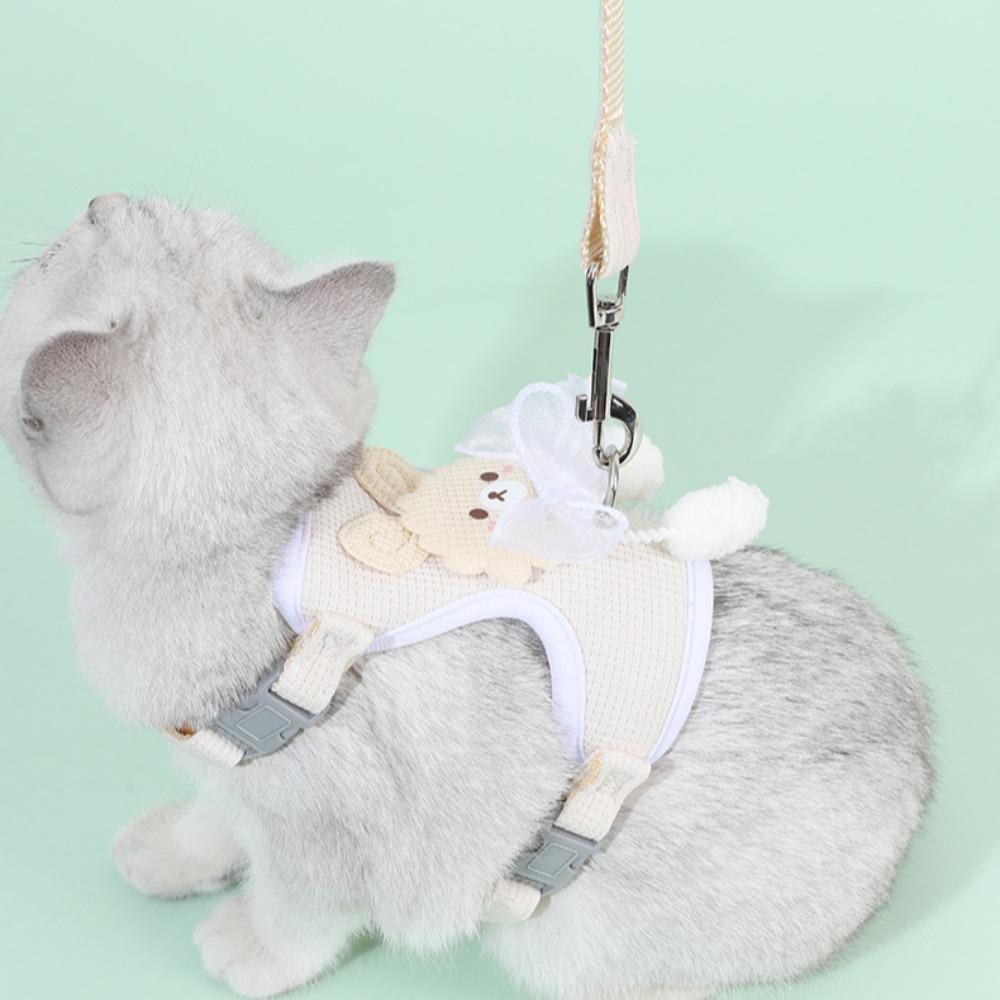 Adjustable Cat Dog Harness with Lead Leash Chest Pet Harness And Leash Set