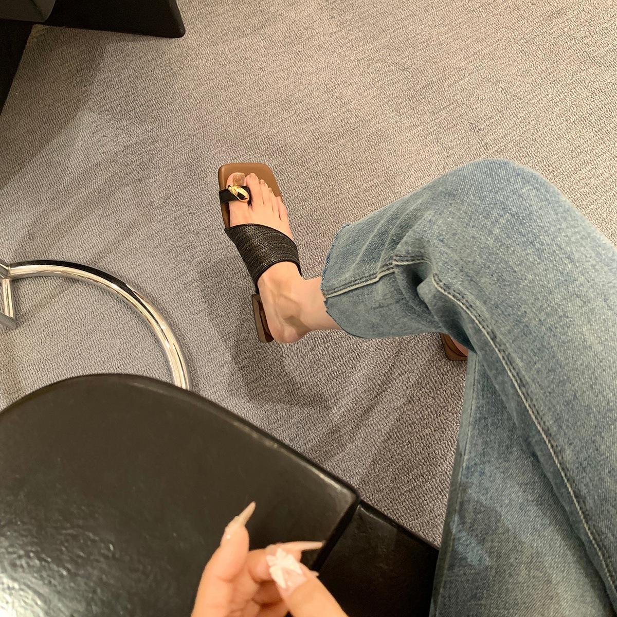 

Sheepskin version~ Square head woven metal toe slippers women s summer wear thick heels cool slippers vacation style beach shoes 40