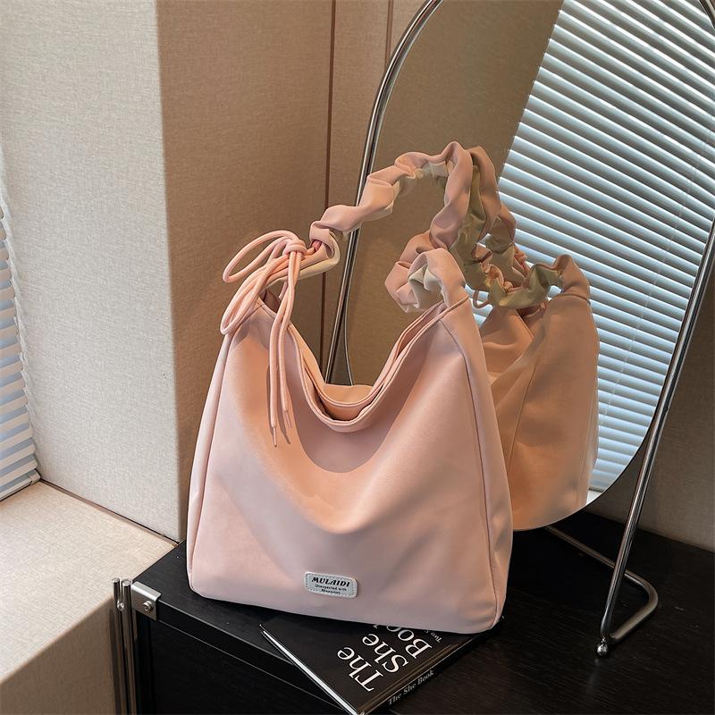 Large-capacity Commuter Bag Women's Versatile New Casual Simple Shoulder Messenger Bag Tote Bag