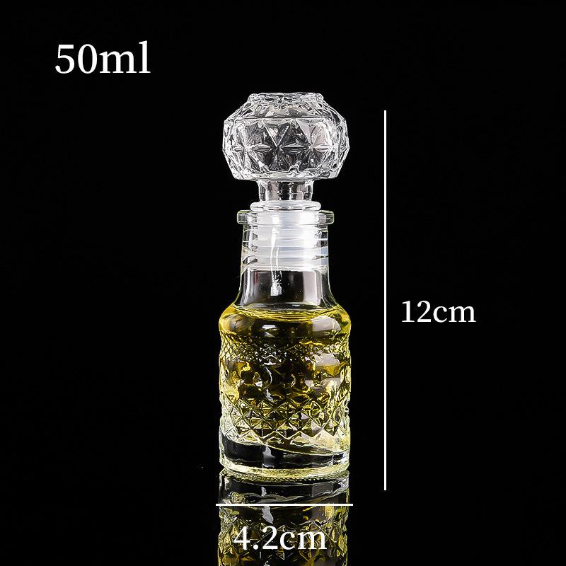 

European Style Transparent Glass Carved Small Wine and Liquor Bottle/Vase