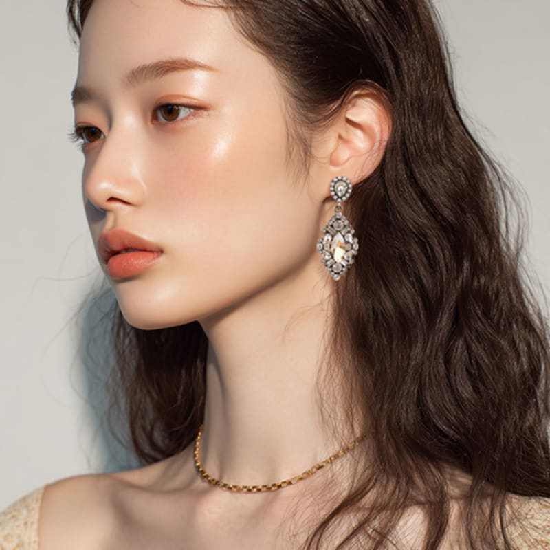 AUGUST ALICE Antique Bold Champagne Glow Crystal Earrings