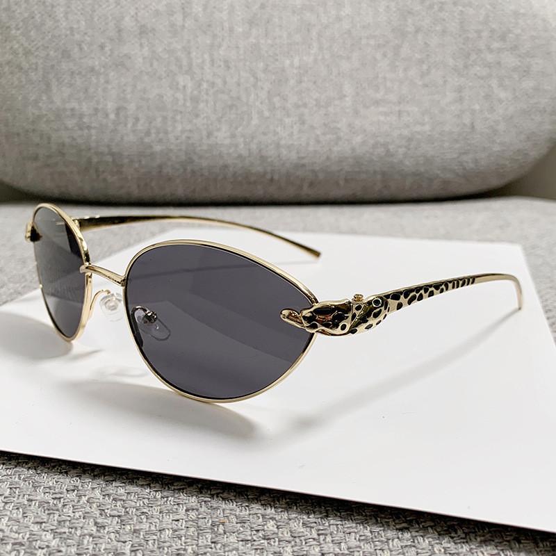 Retro Oval Metal Frame Sunglasses With Uv400 Protection For Fashion And Outdoors