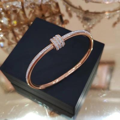 Simple Charm Titanium Steel Non Fading Rose Gold Bracelet Fashion Jewelry for Women Gold Color Inlaid Three Row Diamond Wristband Wedding Girls Gift