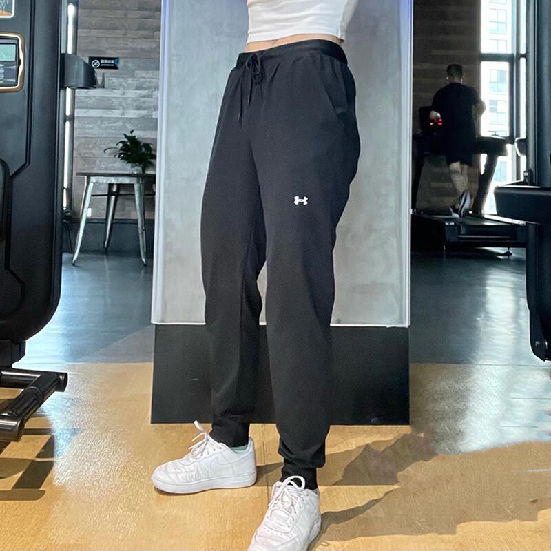 

Under Armour Women s Woven Pants 1348447 S