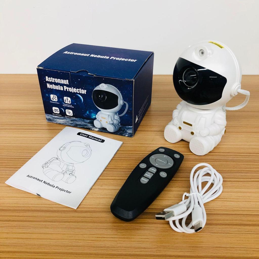 Starry Sky Astronaut Projector Lamp - Night Light & Laser Desk Lamp