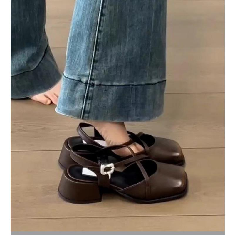 Designer Cover Toe Women Mary Jane Shoes Fashion Cross Buckle Singbacks Shoes 2025 Spring Female Thick Heel Sandals