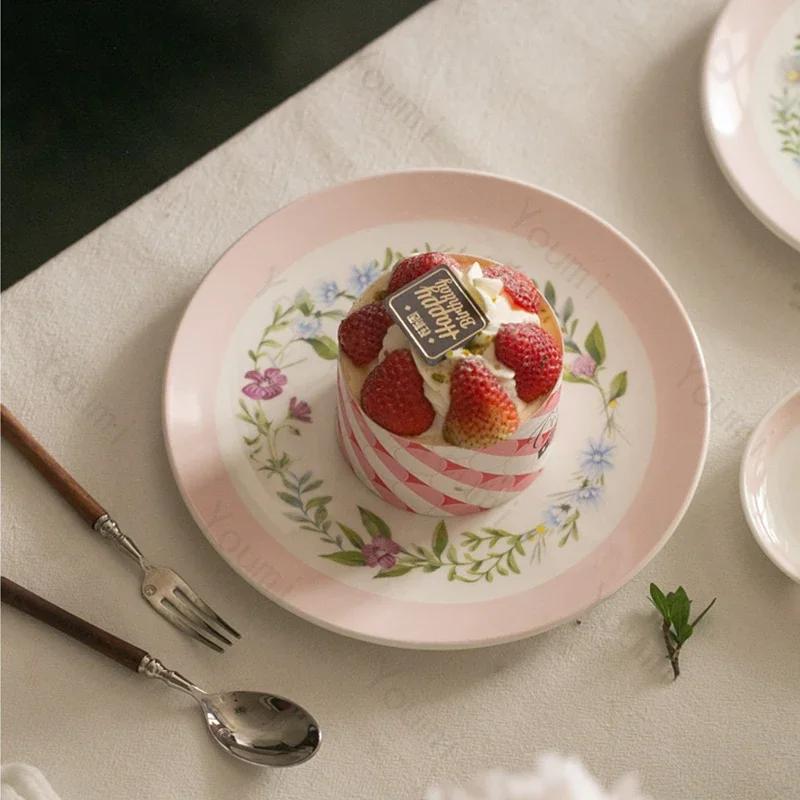 Assiettes en céramique à fleurs de style français, style rétro rose, pour dessert, petit gâteau, assiette à dîner, pour le thé de l'après-midi, vaisselle exquise