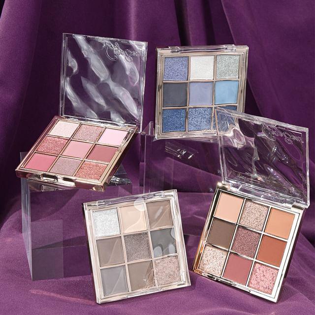 Gege Bear - Light Phantom 9 Colors Eyeshadow Palette - 4 Types #04 Snow Glacier Blue - 1g x 9