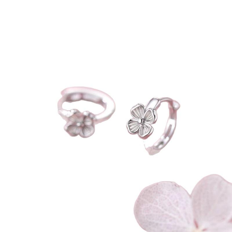 Luxury-lite Style Flower-shaped Ear Pins for Women, Simple and Versatile Ear Accessories, Small Earrings
