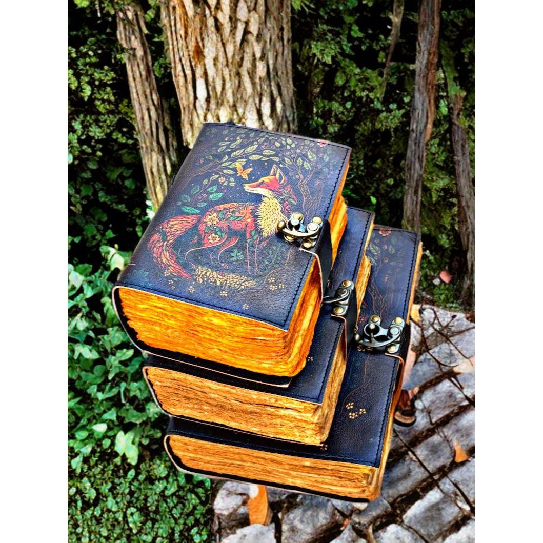 

Гримуар Кожаный журнал - Пустая Книга заклинаний Книга теней Толстый журнал, Винтажный блокнот Скетчбук для женщин Рождественский подарок 7 x 5 in - 200 Page