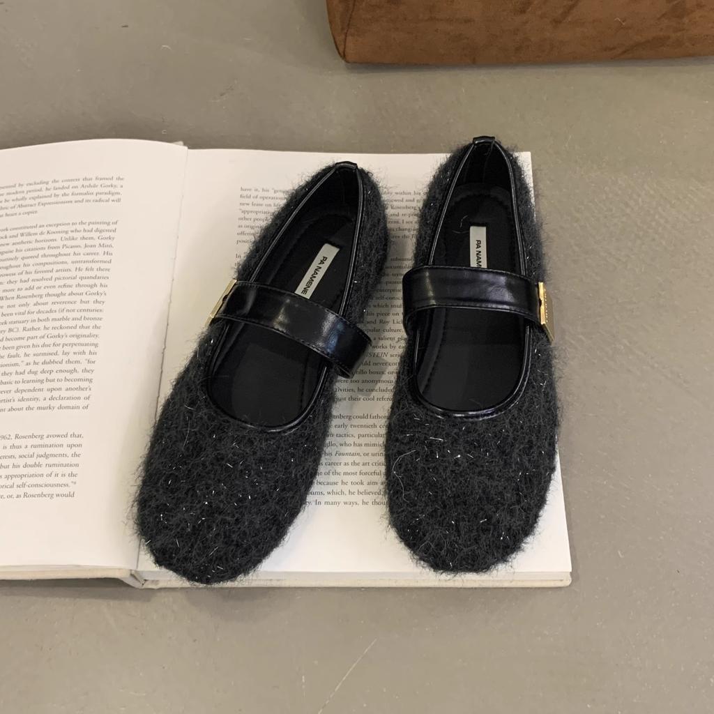 Suding's new retro round head flat bottom one-word buckle with Mary Jane shoes women's warm and plush niche fluffy single shoes