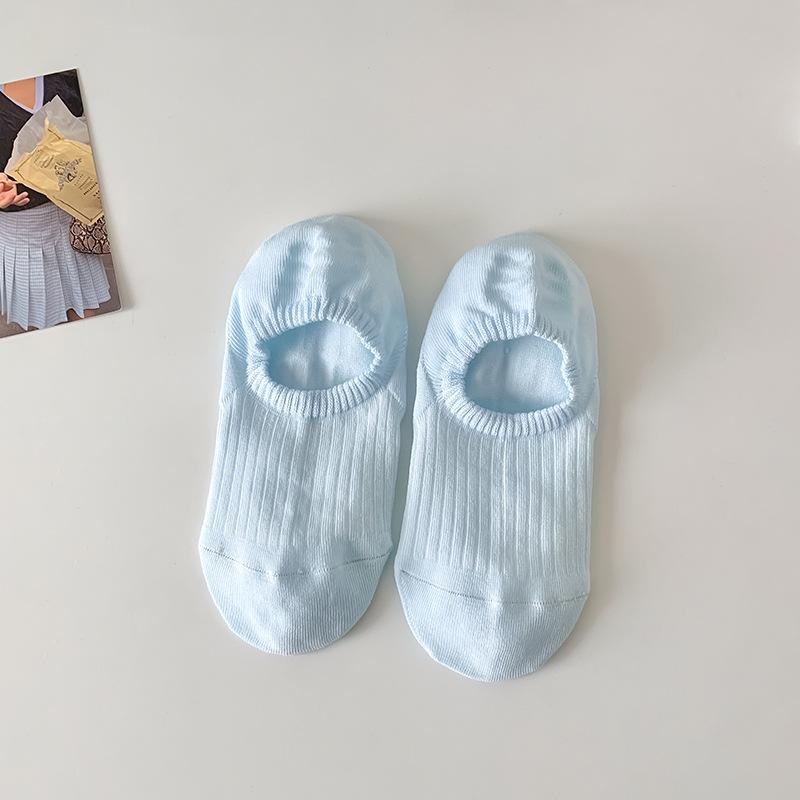 Zhuji Women's Non-Slip Low-Cut Smiley Face Socks - Invisible Heel-Proof Macaron Color Series