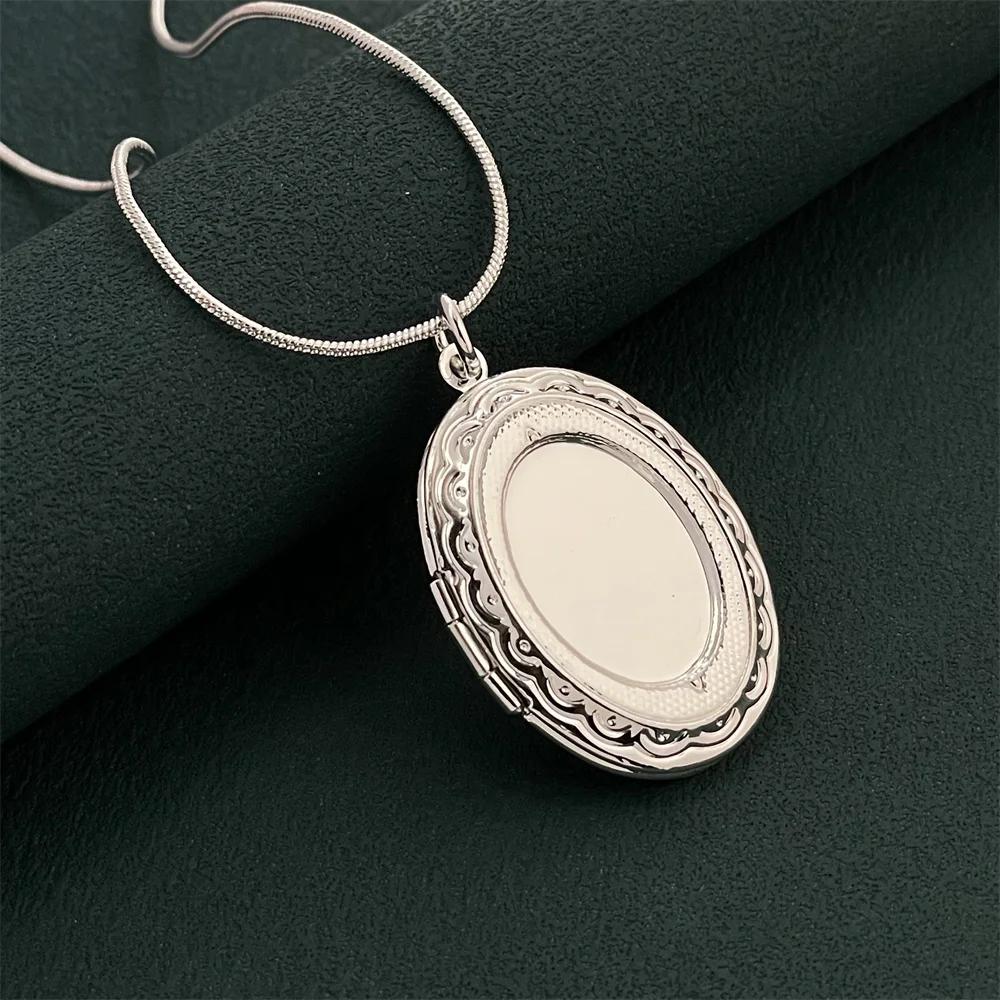 Popular 925 silver oval mirrored photo frame pendant snake bone necklace, fashionable, simple and versatile