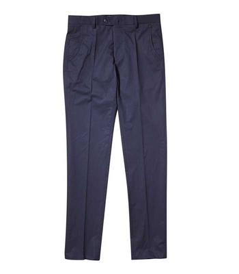 Unterteile – Hosen & Kniehosen