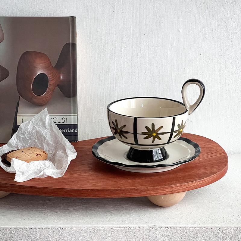 Coffee Cups Flower Tea Mug Hand Drawn Underglaze Colored Ceramic Cups and Dish Set Japanese Afternoon Tea with High Footed Cup