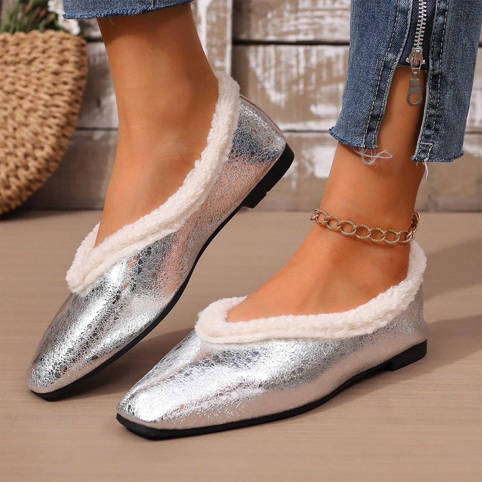 Women s Fashionable Warm Color Fleece-lined Low-cut Large Size Cotton Shoes 43 серебряный 1490₽