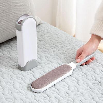 Manual Clothes and Pet Hair Removal Roller Brush