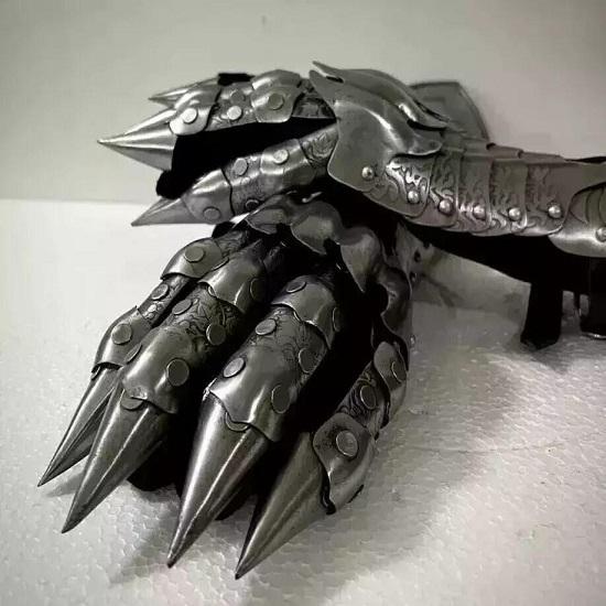 Medieval Nazgul Etching Gloves Set  Pair Of Gothic Gauntlet Gloves Halloween Costume Role Play  Cosplay Costume Gauntlets