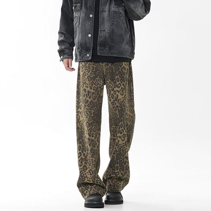 

Джинсы камуфляжной расцветки с леопардовым принтом для мужчин и женщин, нишевые повседневные брюки нейтрального стиля, свободного кроя и слегка расклешенные к низу XXXL