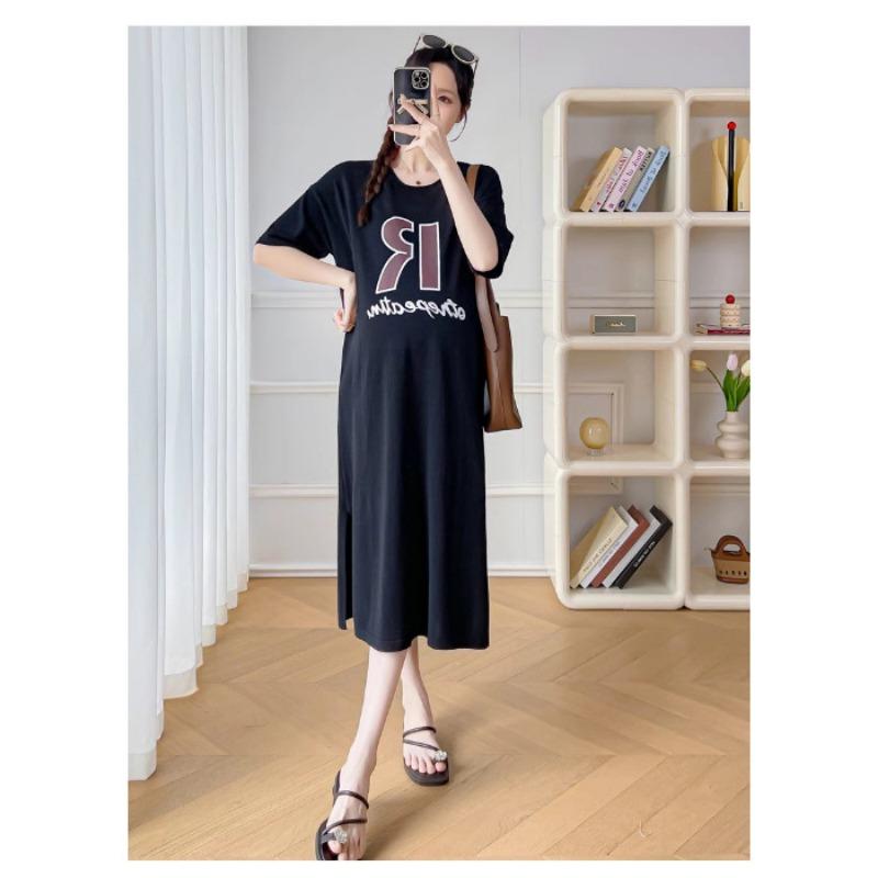 

Летнее женское платье с небольшими разрезами на рукавах-гульфиках, большого размера, свободное и утягивающее, длиной до колена 4XL чёрный