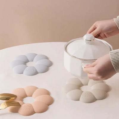 New Silicone Insulation Placemat High Temperature Resistant Non-slip Cup Bowl Mat Anti-scalding Heat-insulating Gloves