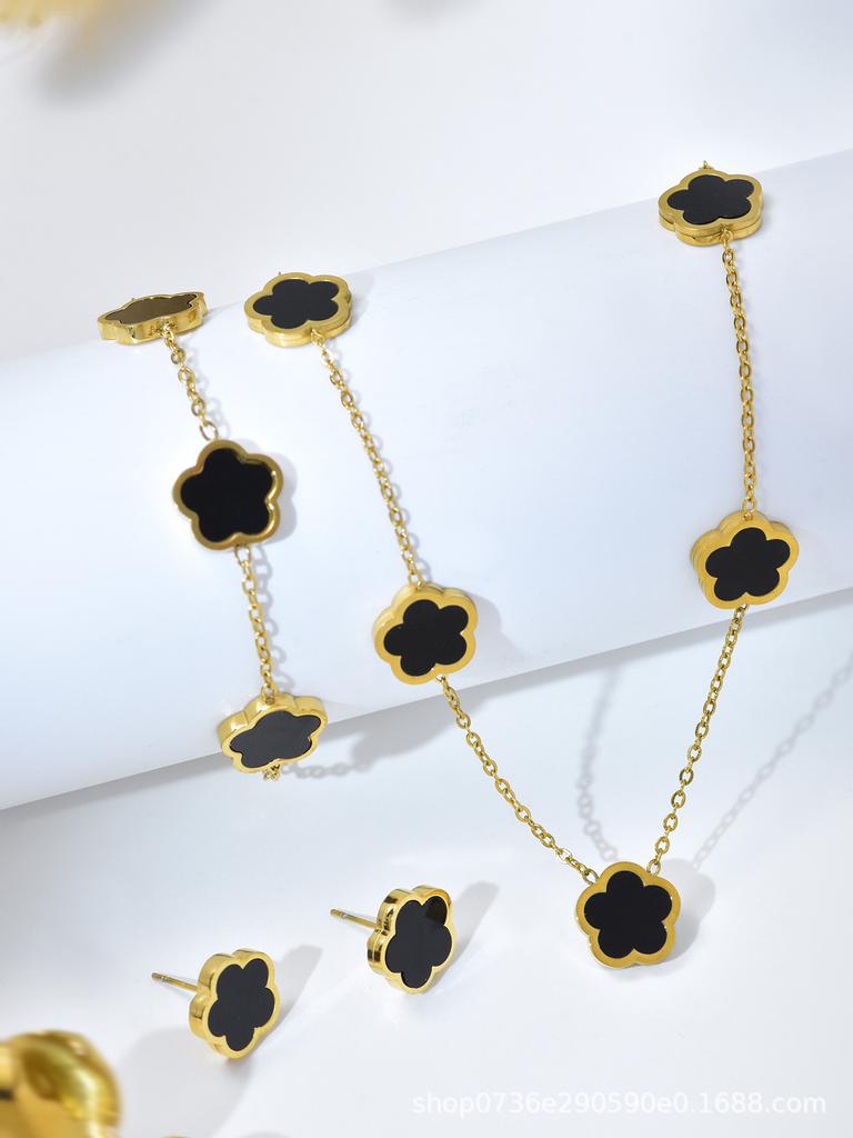 Fashionable Titanium Steel Colorless Five-leaf Flower Necklace Bracelet Earrings Set for Women's Niche High-end Versatile Four-leaf Clover Collarbone