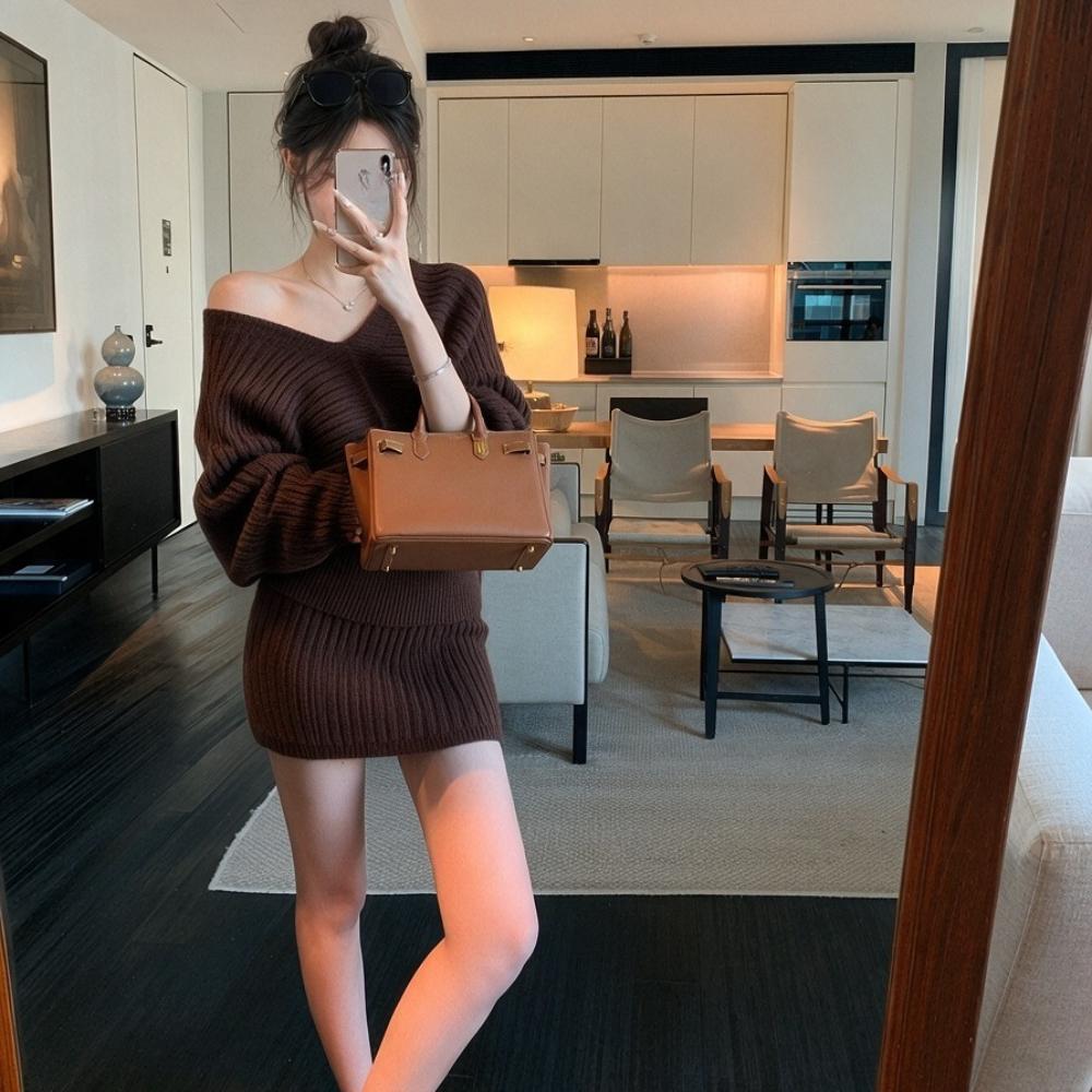 Women's Sweater Set Autumn Winter V-Neck Batwing-Sleeve Ribbed Knit Sweater + Mini Skirt Two-Piece Set Female Outfits