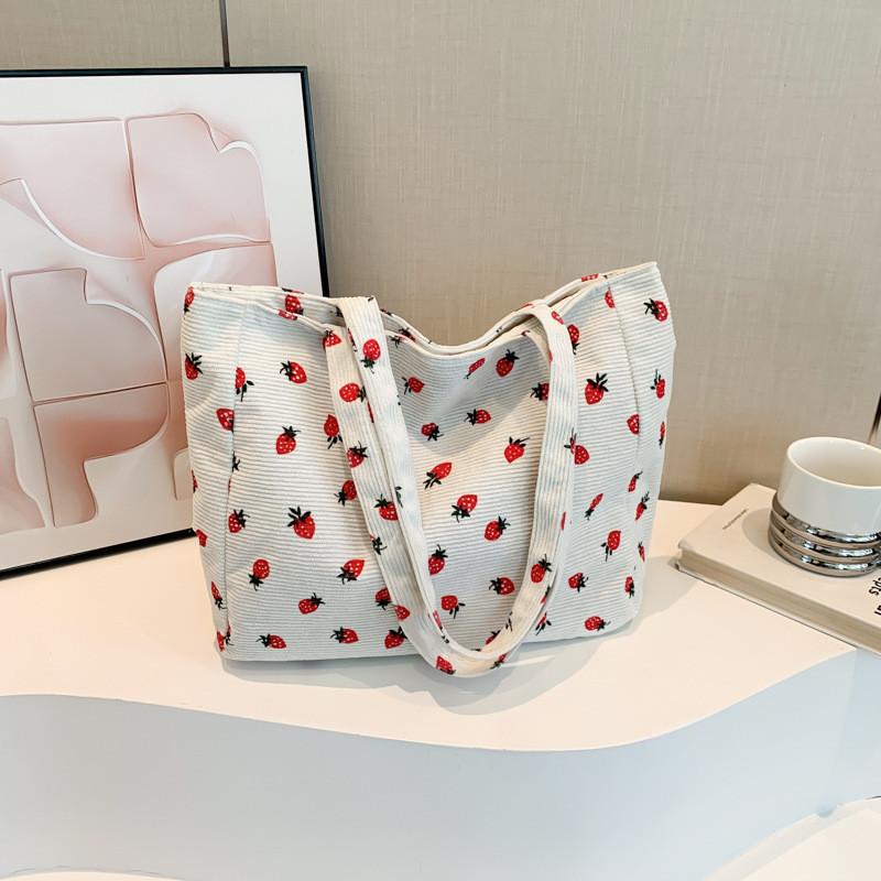 

Trendy Large Capacity Tote Bag Featuring Soft Canvas Material For Everyday Use білий