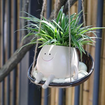 Závěsný květináč Cute Smile Face Swing Planter Odolný pryskyřicový květináč pro domácí zahradní dekorace