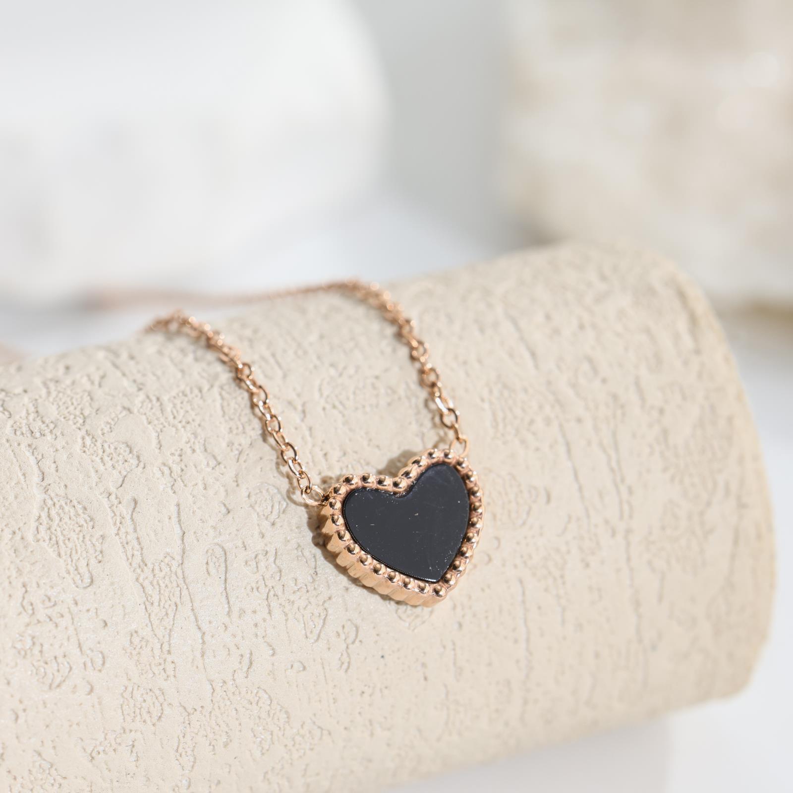 French Retro Little Red Heart Necklace, Double-Sided Rose Gold Titanium Steel Necklace, Women S Non-Fading Temperament