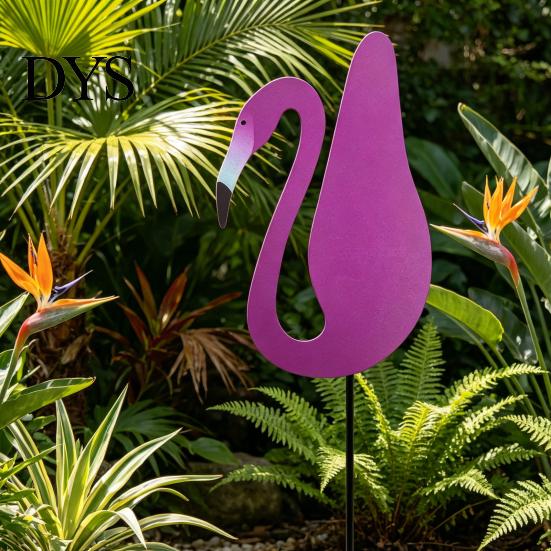 Outdoor Garden Centerpiece Flamingos Yard Decorations, Plastic Flamingo Lawn Statue with Metal Stakes, Weather Vibrant Decor Resistant Ornaments & for