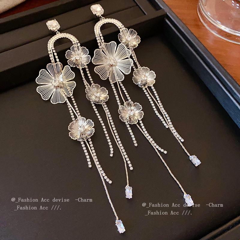 Diamond-Studded Silver Flower Tassel Earrings: Luxurious European and American Style, Elegant & Chic Dangle Earrings for Women