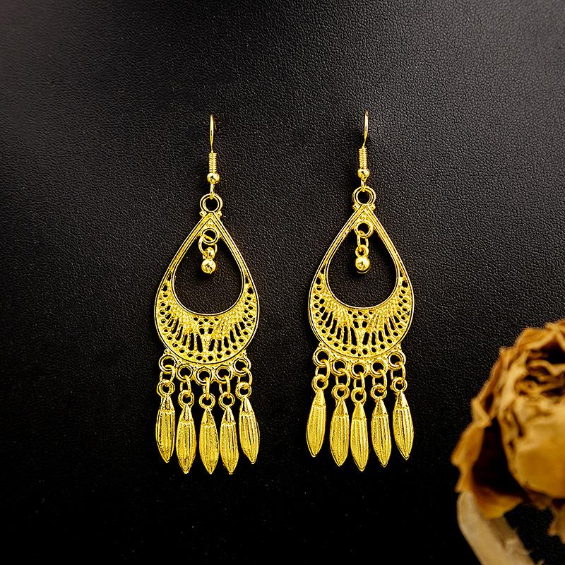 

Ethnic Style Peacock Earrings, Fringed Bell Earrings, Bohemian Leaf Pendants, Night Market Scenic Earrings