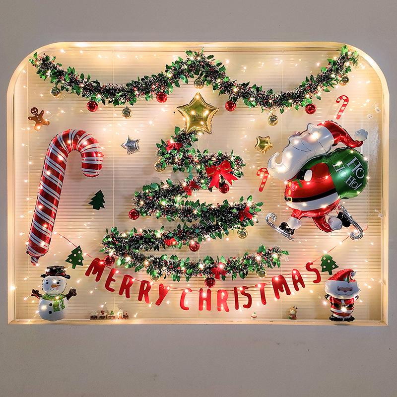 Snow-Dusted Christmas Rattan Wreath for Doorway & Window Decoration