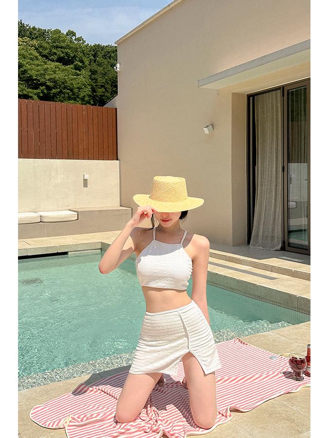 New Women's Japanese & Korean Swimsuit: Chic Split Skirt Style, Gathered Top, Conservative yet Sexy Beachwear