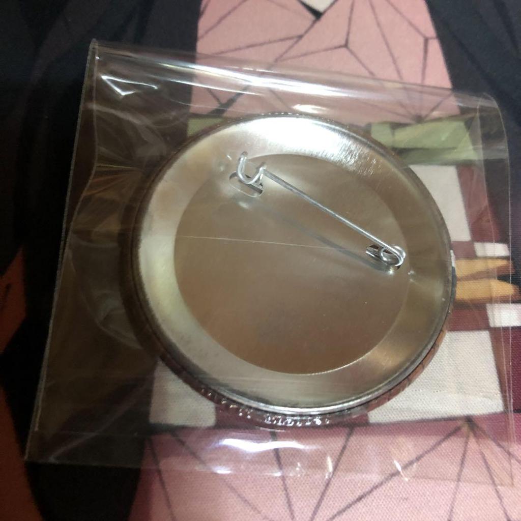 [USED] Rare Attack on Titan Charatoria Can Badge Eren Mikasa