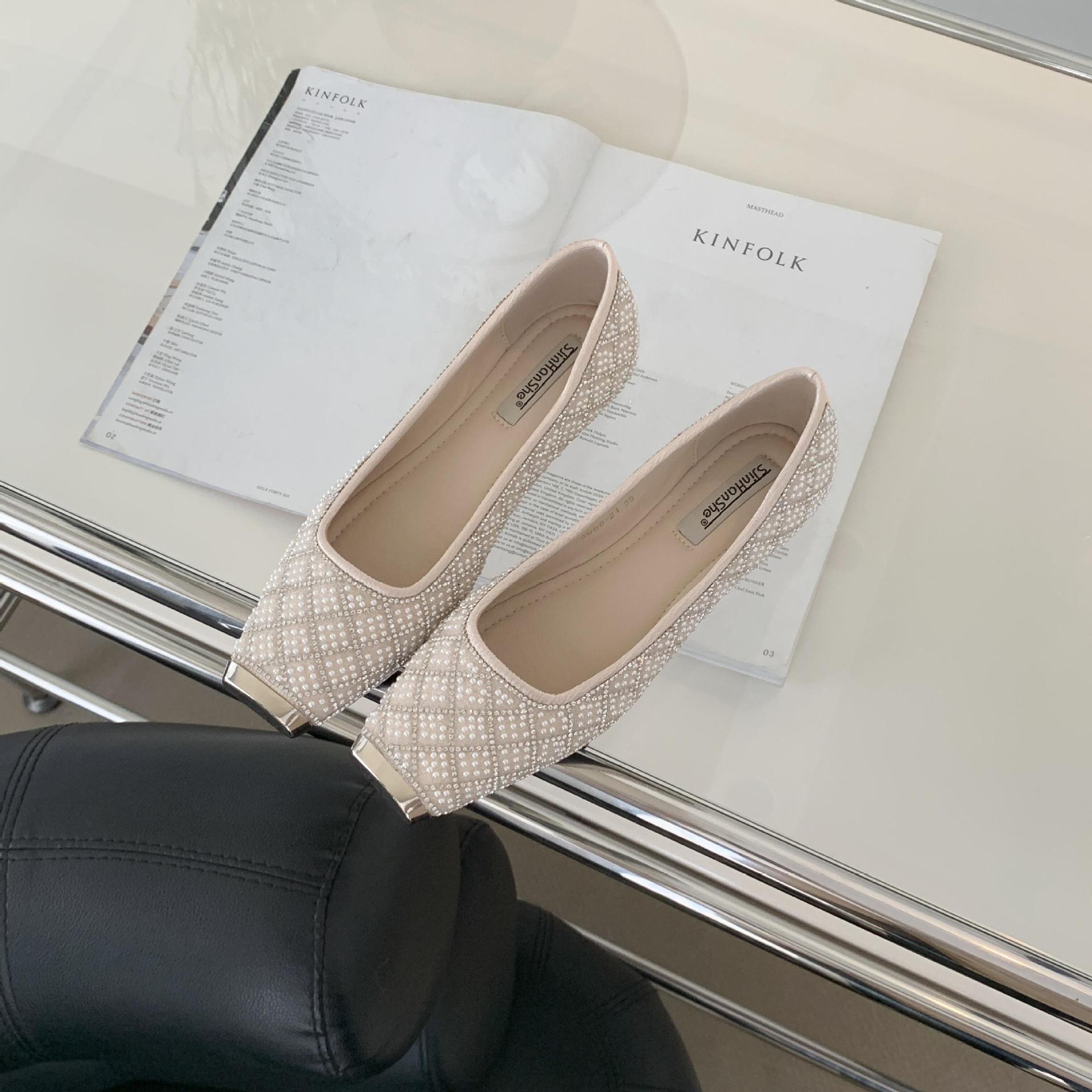 

2025 spring and autumn new high-end rhinestone soft-soled lady temperament versatile royal sister single shoes female flat-soled fairy 39 абрикосовый