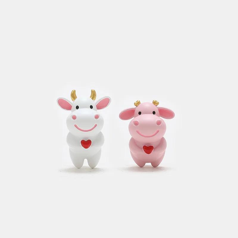 Little Bull Fridge Magnets Couple Animal Hugging Heart CartoonStereo Magnetic Sticker Cow Refrigerator Sticker Decoration