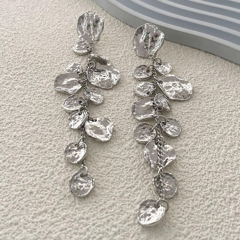 Personality trend retro cold wind long geometric round street pendant earrings, banquet party women's models