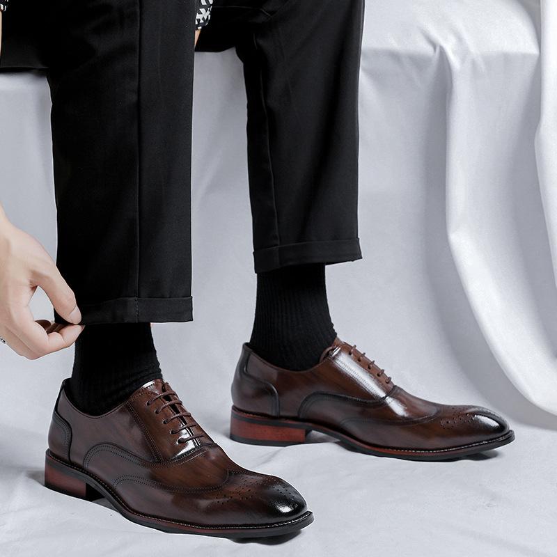 Men Dress Shoes Luxury Patent Leather Oxfords British Style Business Casual Leather Shoes Laced Derby Shoe Wedding Shoes for Men