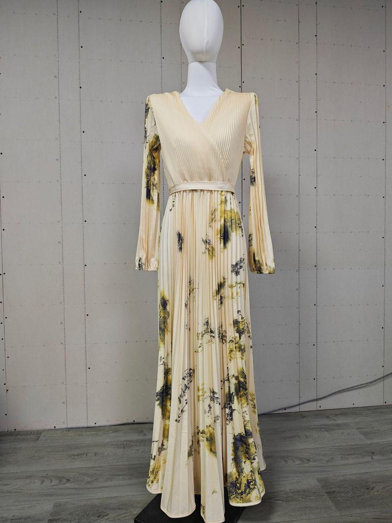 Elegant European Long Sleeve Printed V-Neck Mid-Length Vacation Dress 2025