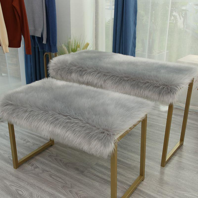 White Plush Carpet Clothing Store Window Display Stand Plush Decorative Table Shoe Cabinet Sink Imitation Wool Mat