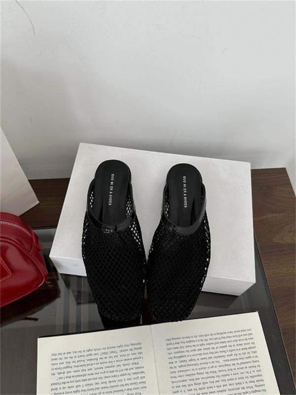 Fashion Shoes Fretwork Heels Ladies' Slippers Mules For Women 2025 Cover Toe Summer Flat Slides Scandals Fretwork Heels Slippers Women S