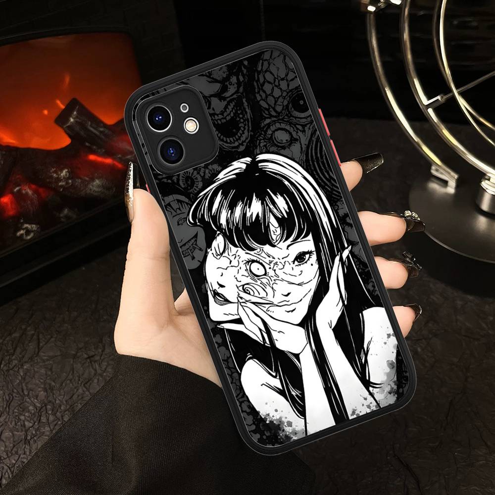 Junji Itos Tomies Phone Case For IPhone 16 15 14 13 12 11 Pro Max Plus X XS MAX Black Matte Phone Fundas
