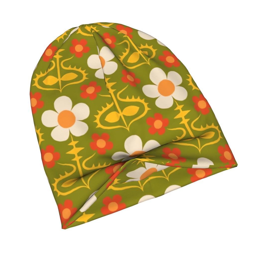 ZLIENSZUS Retro 70s Adult Beanie Hat - Vintage Daisy Floral with 2D Flat Print, Green/Yellow/Red Suitable for Layering, Fall Winter Warmth, Streetwear