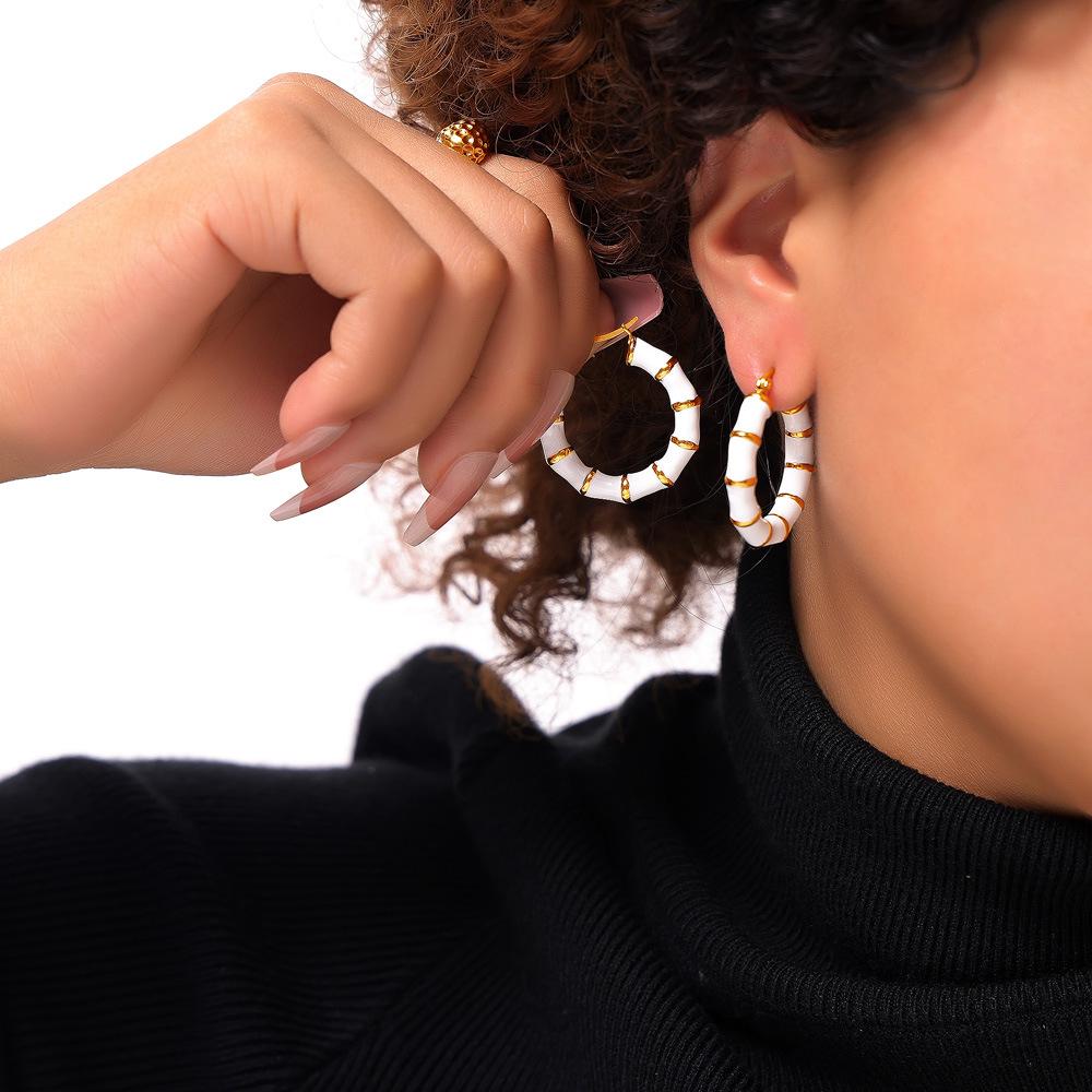 18k Gold-Plated Titanium Steel Drip Glaze Hoop Earrings - Fashionable Versatile Bamboo Design