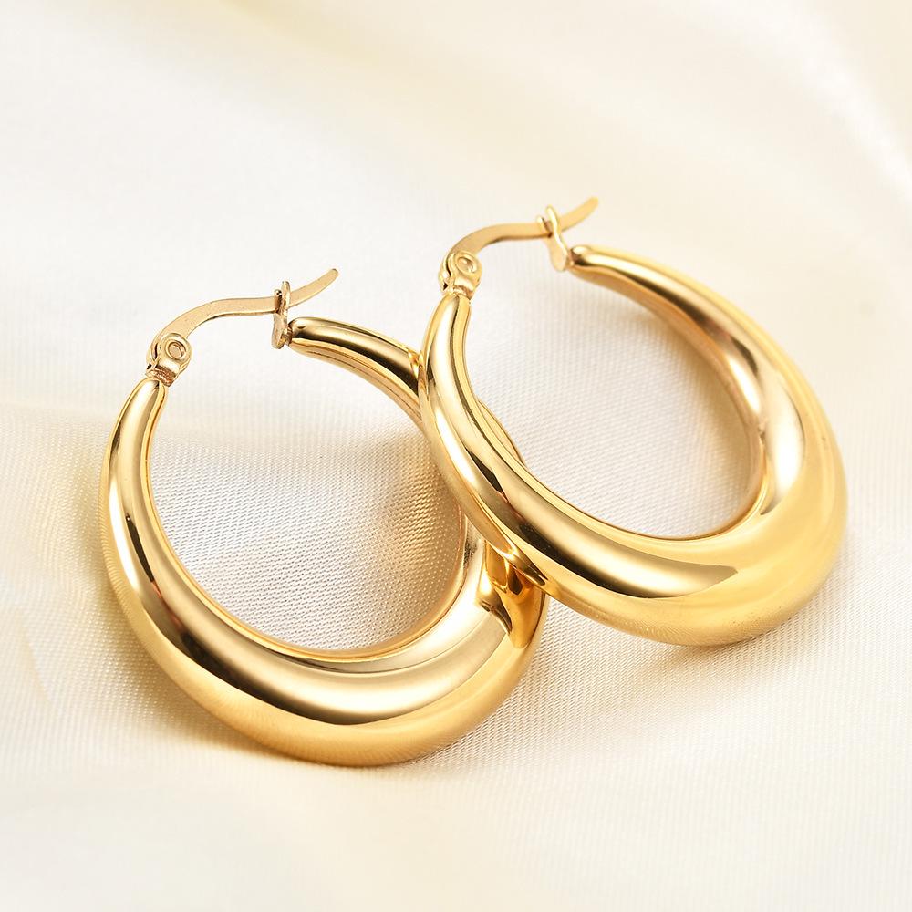 European & American Trendy Geometric Metal Earrings: 18K Gold Plated Stainless Steel Hollow Square Oval Studs