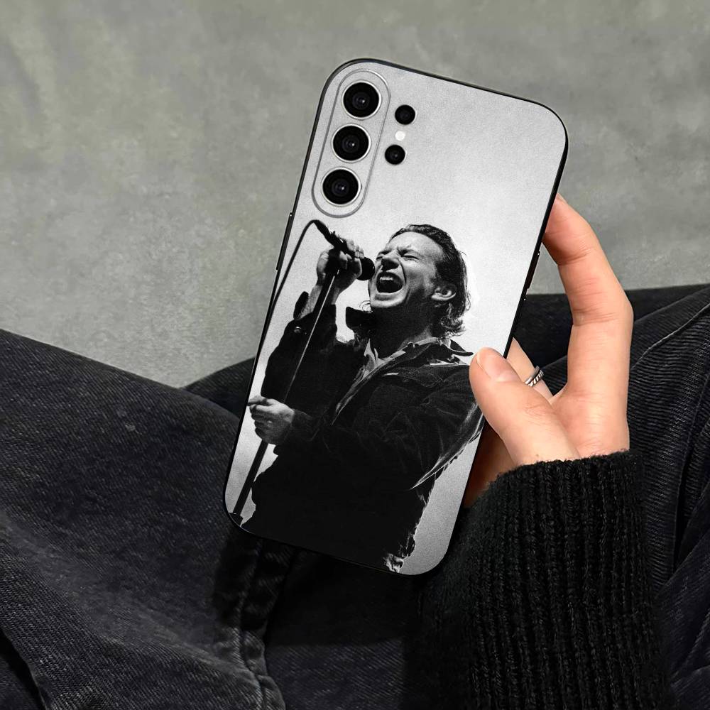 Band Pearl Jam Fashion Phone Case For Samsung S25,S24,S21,S22,S23,S30,Ultra,S20,Plus,Fe,Note,10,9,5G Black Cover
