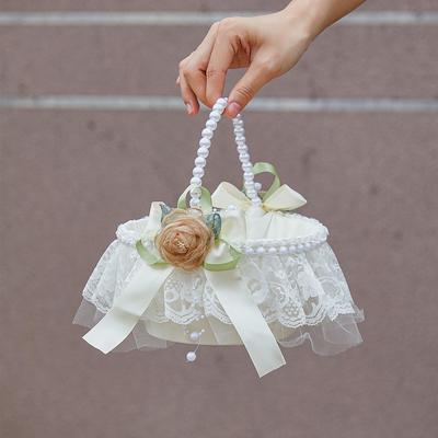 Kreativer Handgefertigter Hochzeits Blumenmädchenkorb Braut Dekorativer Korb Brautjungfer Zeremonie Handtasche Floraler Wurfkorb Blumenmädchen