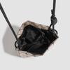 Borsa Tofu alla Moda Tagliata Nuova Borsa a Mano Geometrica con Diamanti Singola Spalla Crossbody di Alta Gamma per Donna